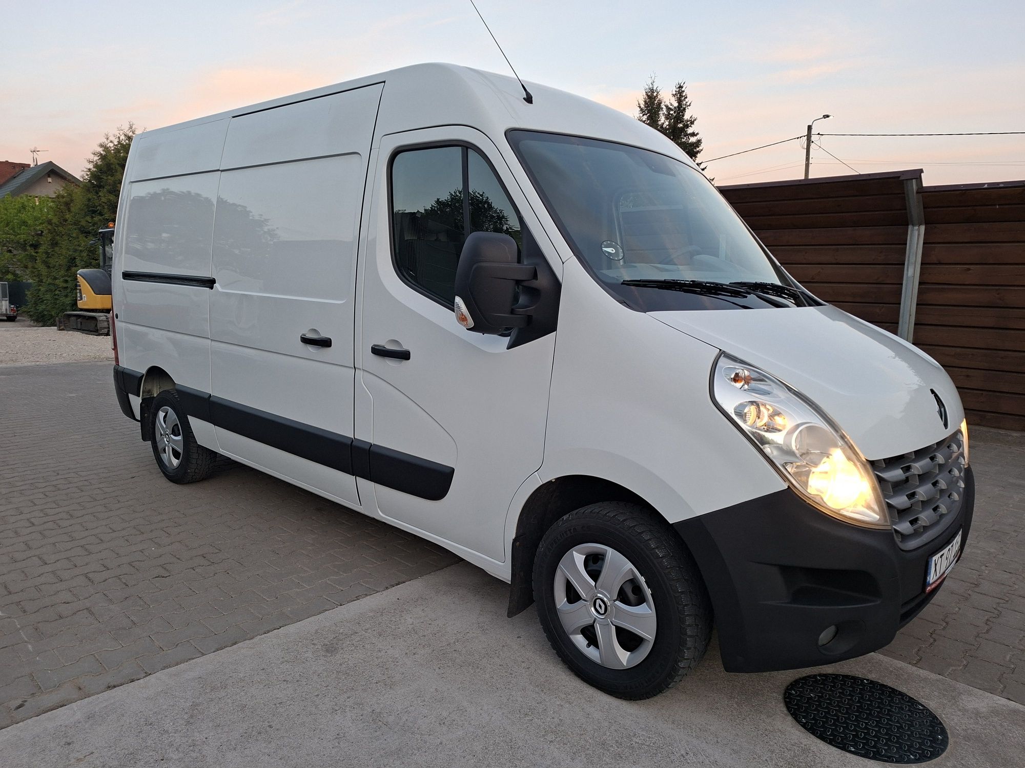 Renault Master lll 2.3 Dci  125KM. L2H2 Sredni Klima Orginał.
