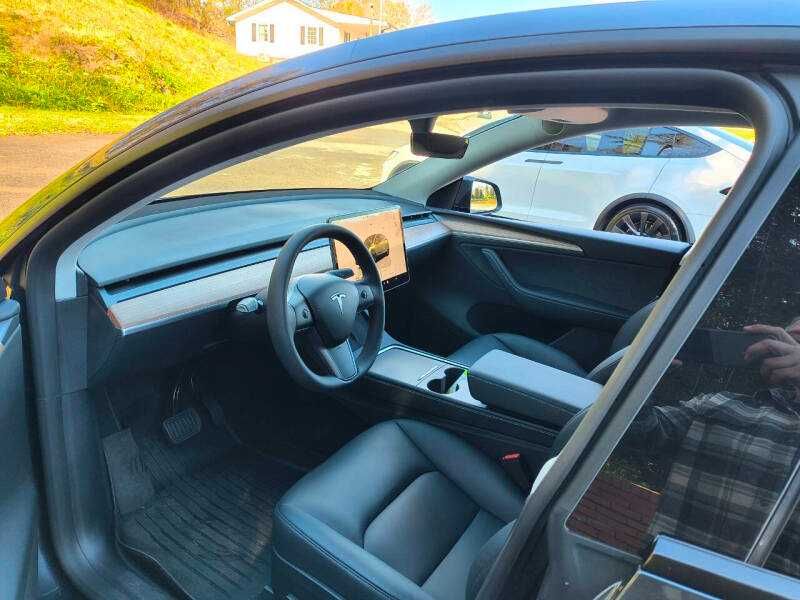 2024 Tesla Model Y LR