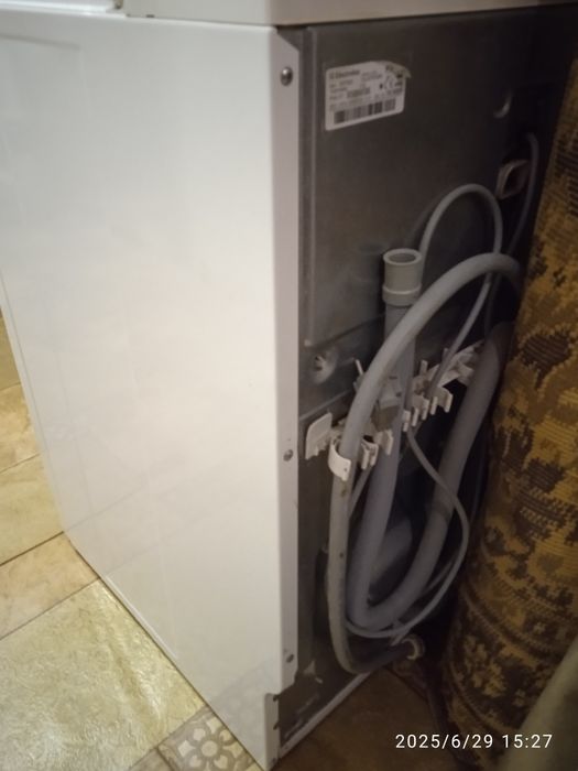 Продам стиральную машину вертикальной загрузки.