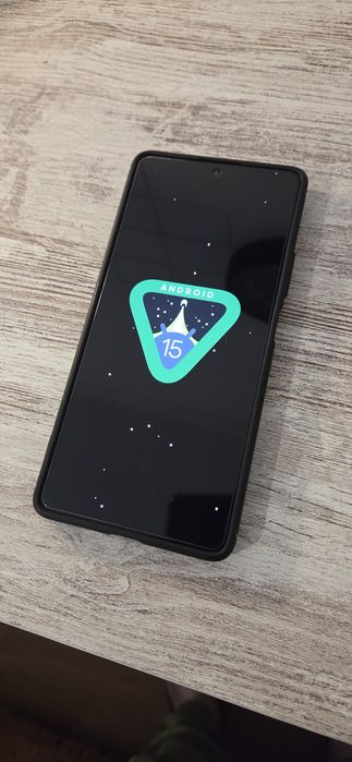Xiaomi poco F5 igual a novo
