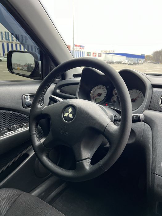 Mitsubishi Outlander 2008 2.0 мкпп