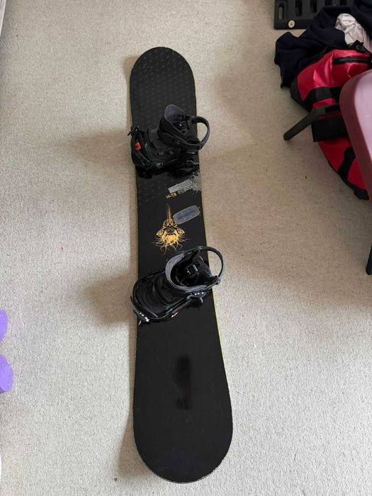 Deska snowboardowa Elan 160cm z wiązaniami Nitro, stan bdb