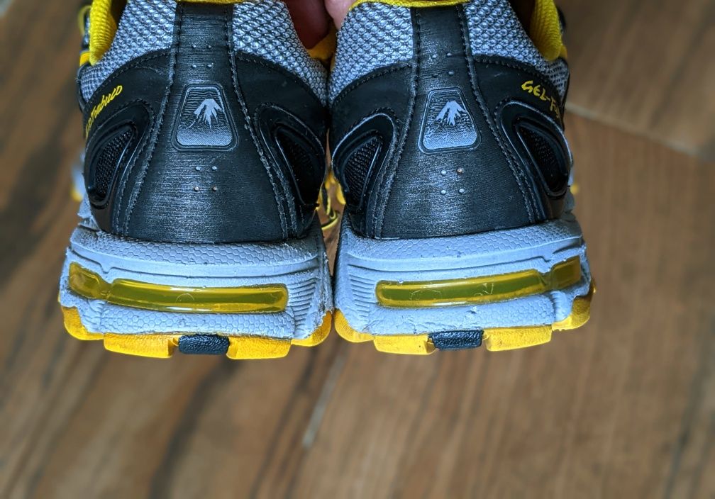 Кросівки ASICS gel - Fuji trabuco.