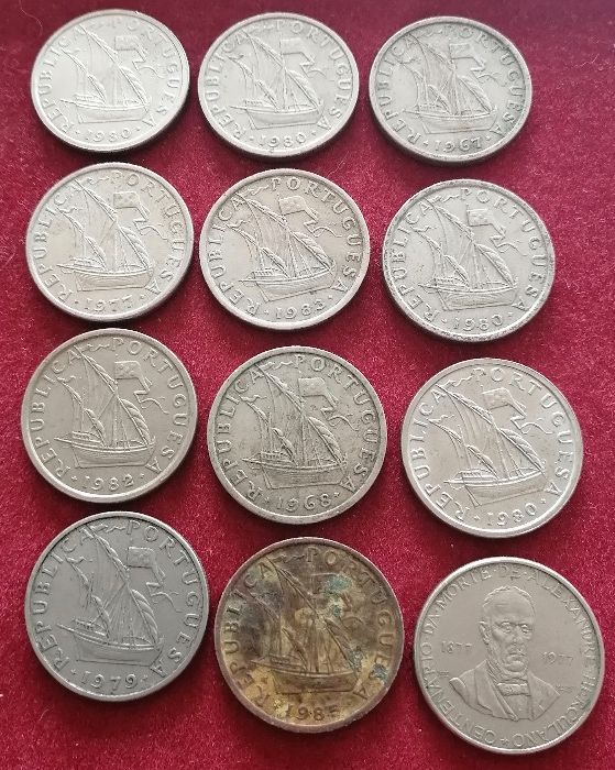 conjunto de moedas de 5 escudos