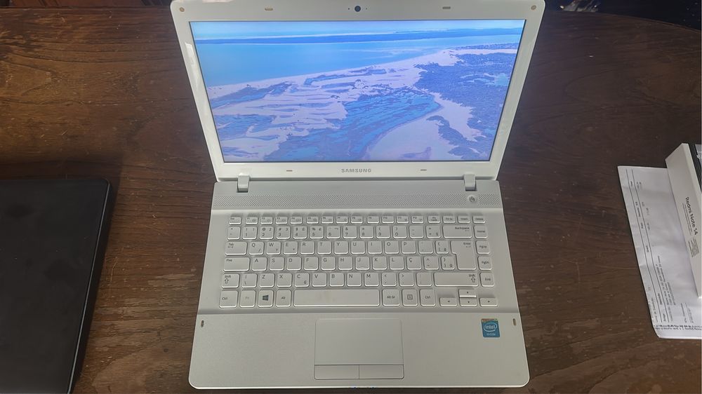Portátil Samsung em excelente estado