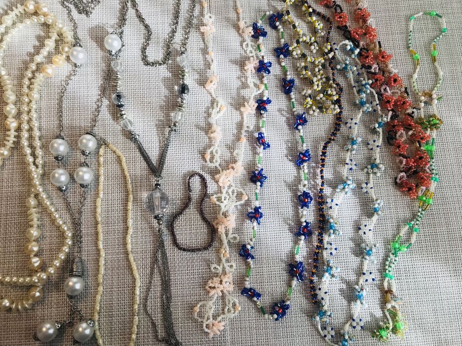 Вінтажні брошки.Лот вінтажних намист із штучних перлів і бісеру .