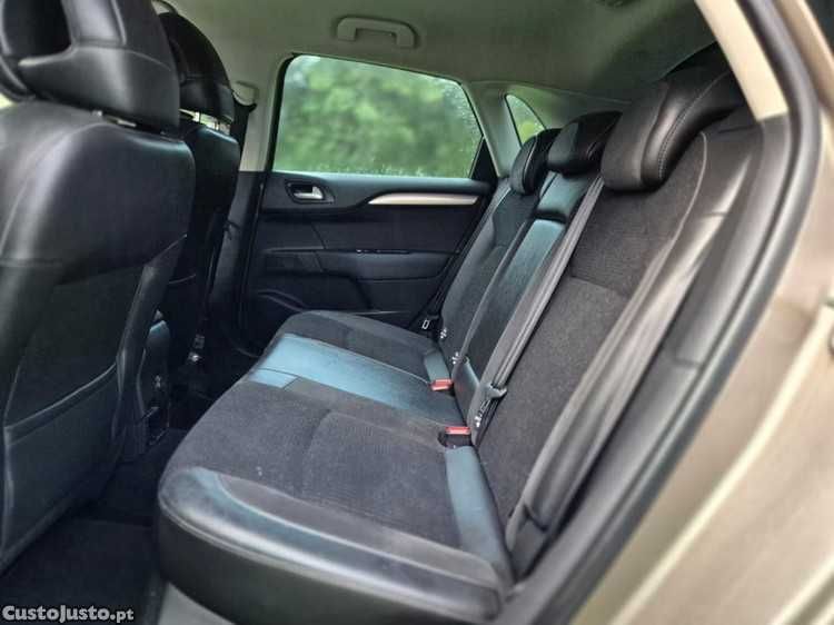 Citroën C4 1.2 PureTech Shine Automático