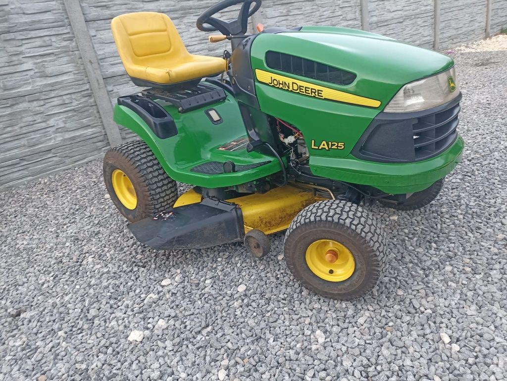 Traktorek Kosiarka John Deere LA 125