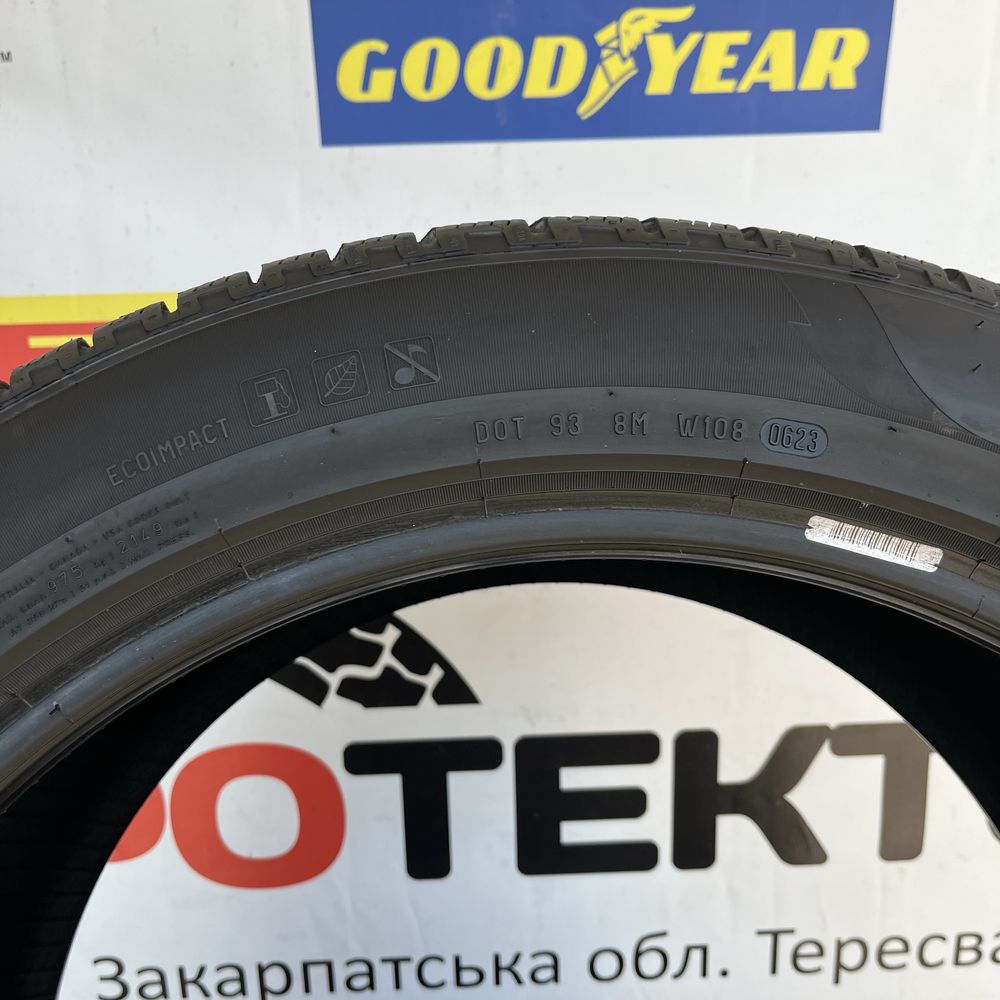 Хороший практично новий комплект різношироких зимніх шин pirelli