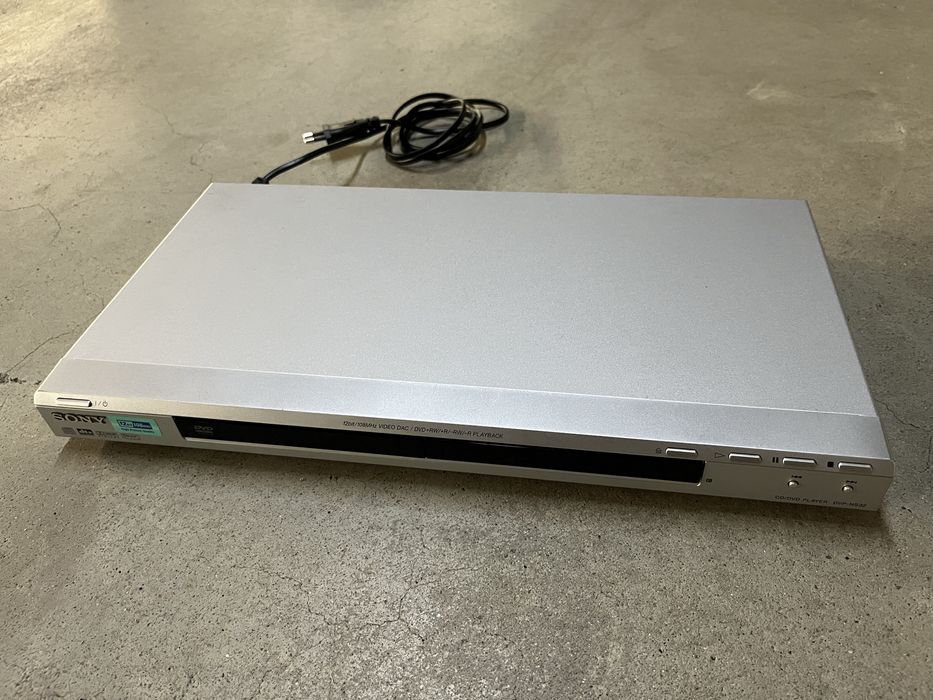 Leitor de DVD Sony, comando à distância incluído
