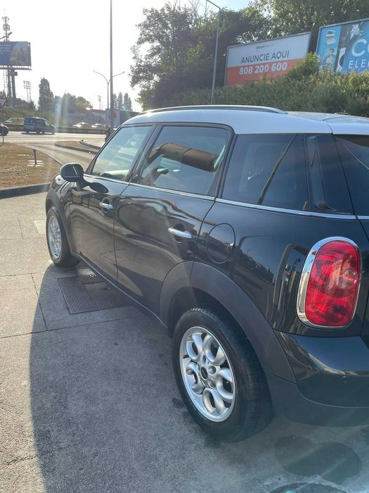 Mini Countryman 1.6 Cooper D  112 CV (2011)