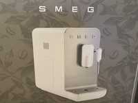 Maquina de Cafe SMEG com cappucinador - Nova