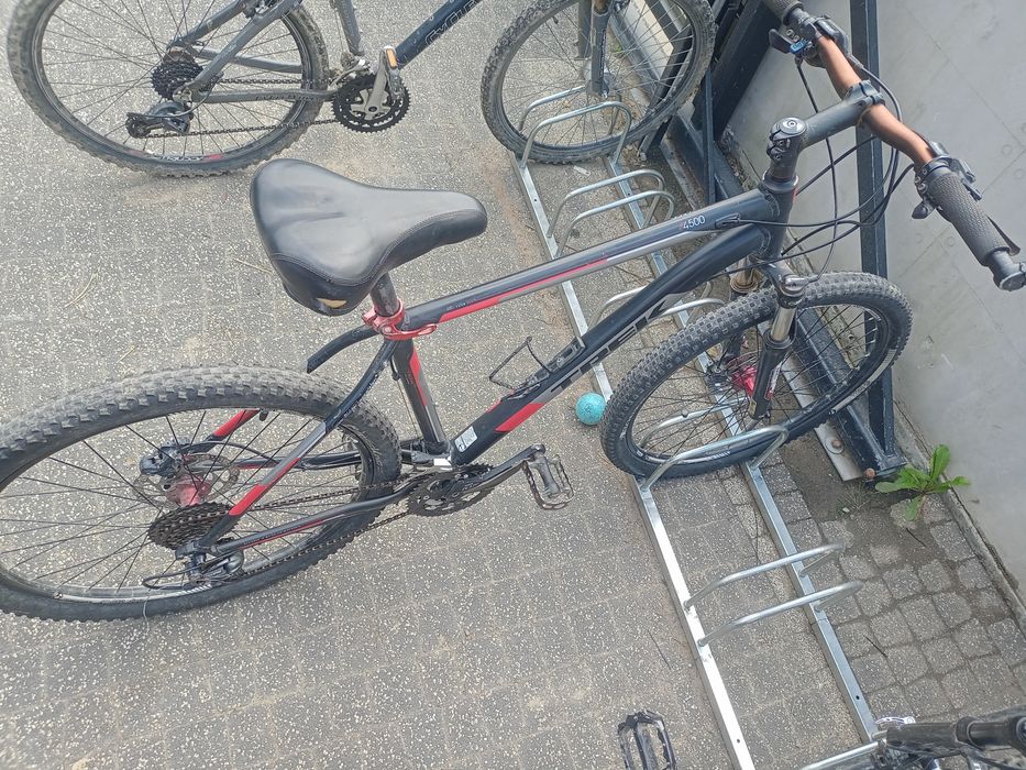 Trek 4500 26 cali amortyzator hamulce tarczowe