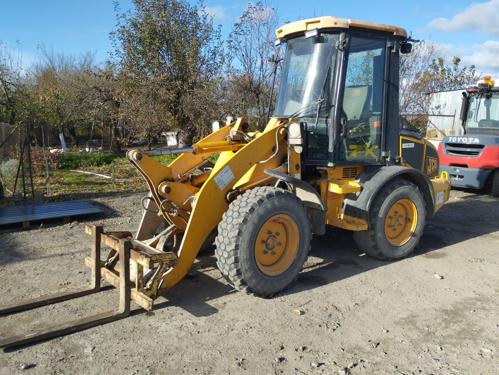 Ładowarka JCB 408 Liebherr 506 krokodyl widły w oryginale bez wycieków