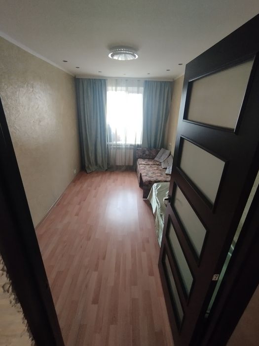 ЗДАЄТЬСЯ ВПЕРШЕ 3-х квартира, на Троещиніі для Сім'ї, є газ.