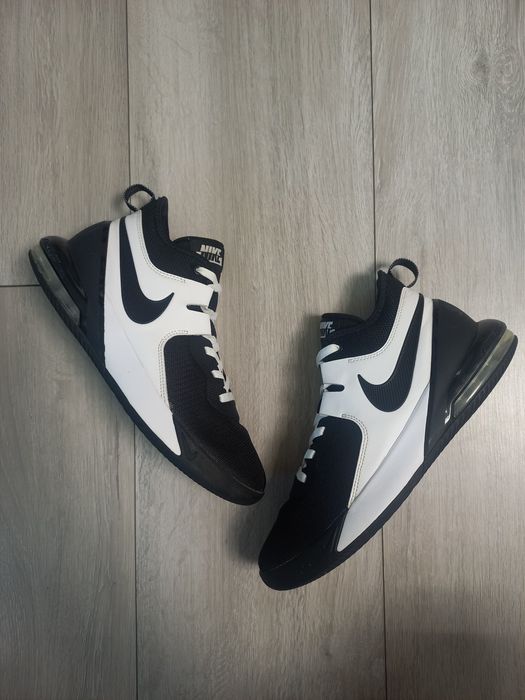 Чоловічі кросівки Nike