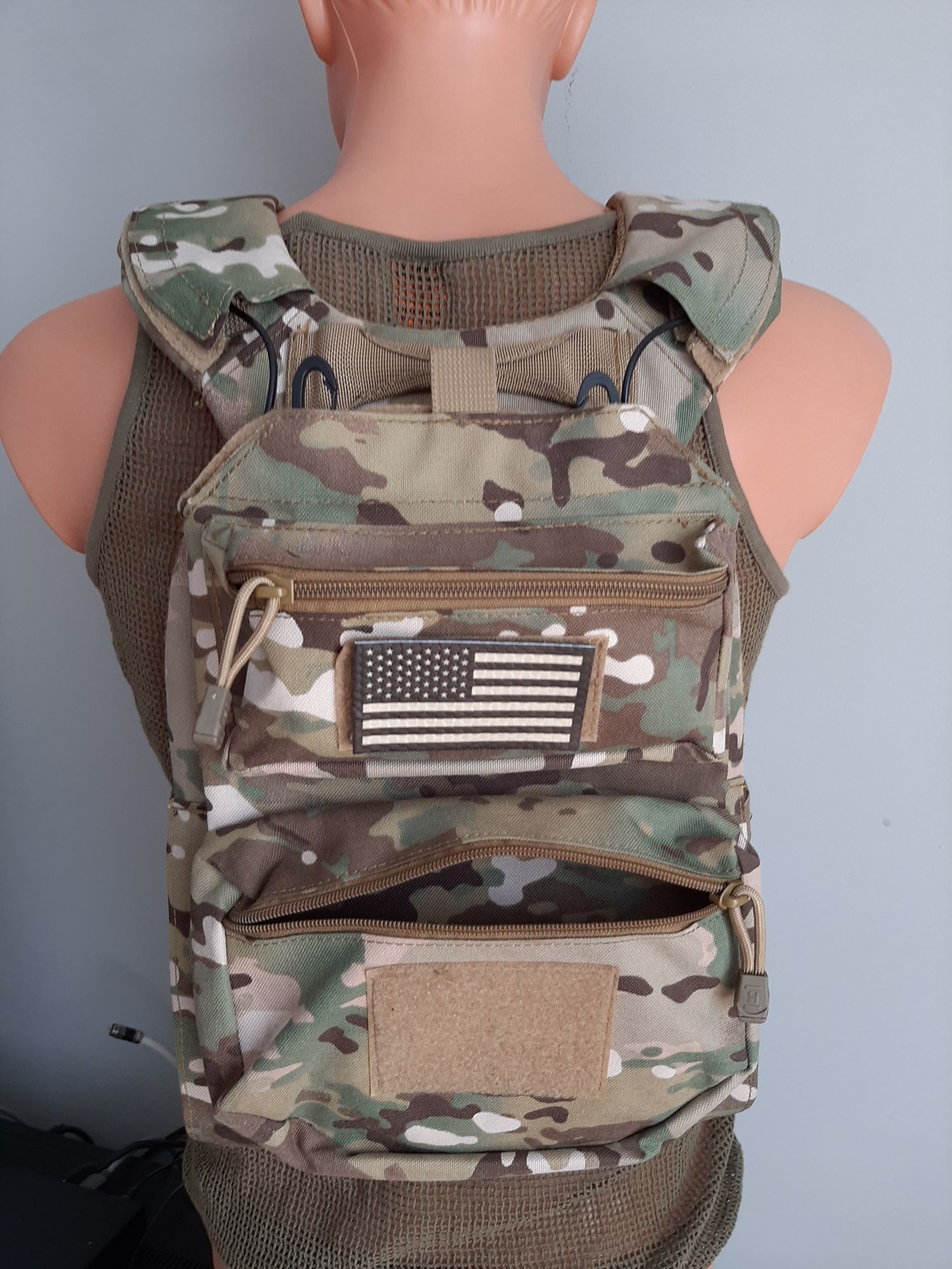 L i M Kamizelka jak 5.11 multicam Plate Carrier demonstracyjnie maneki