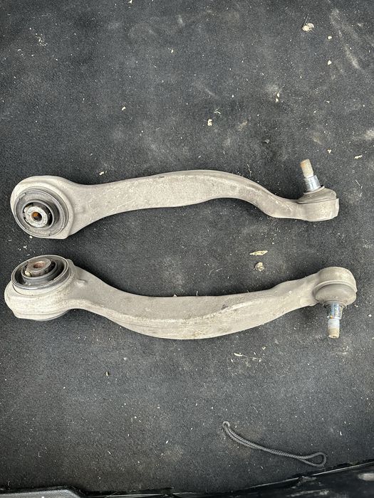 Mercedes-Benz CLS-Class  w218 ричаг передньої підвіски R/l