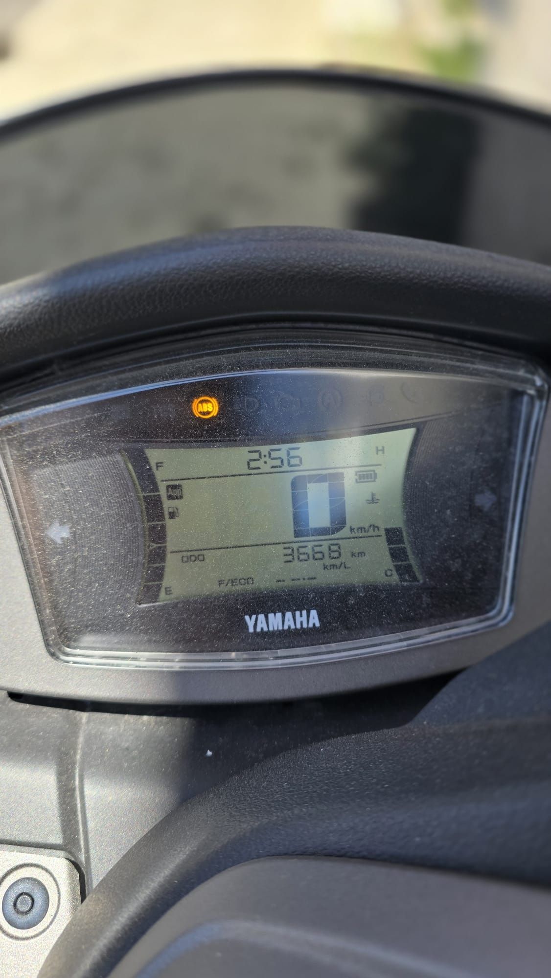 VENDO YAMAHA NMAX 2023 COM 3,668 KM RODADOS