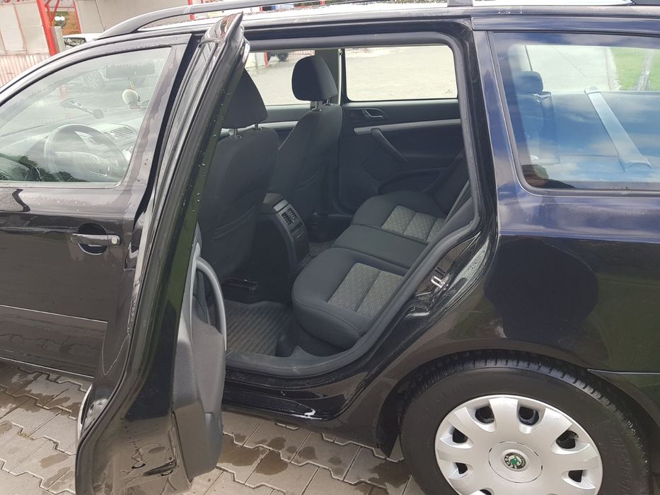 Skoda oktavia 1.6MPI