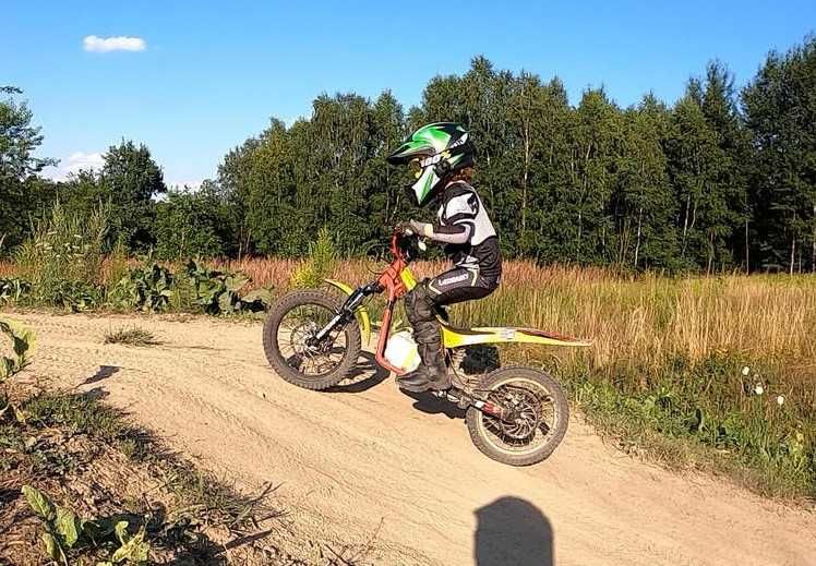 Mecatecno T12 - 750W, mini elektryk dla dziecka, mini trial