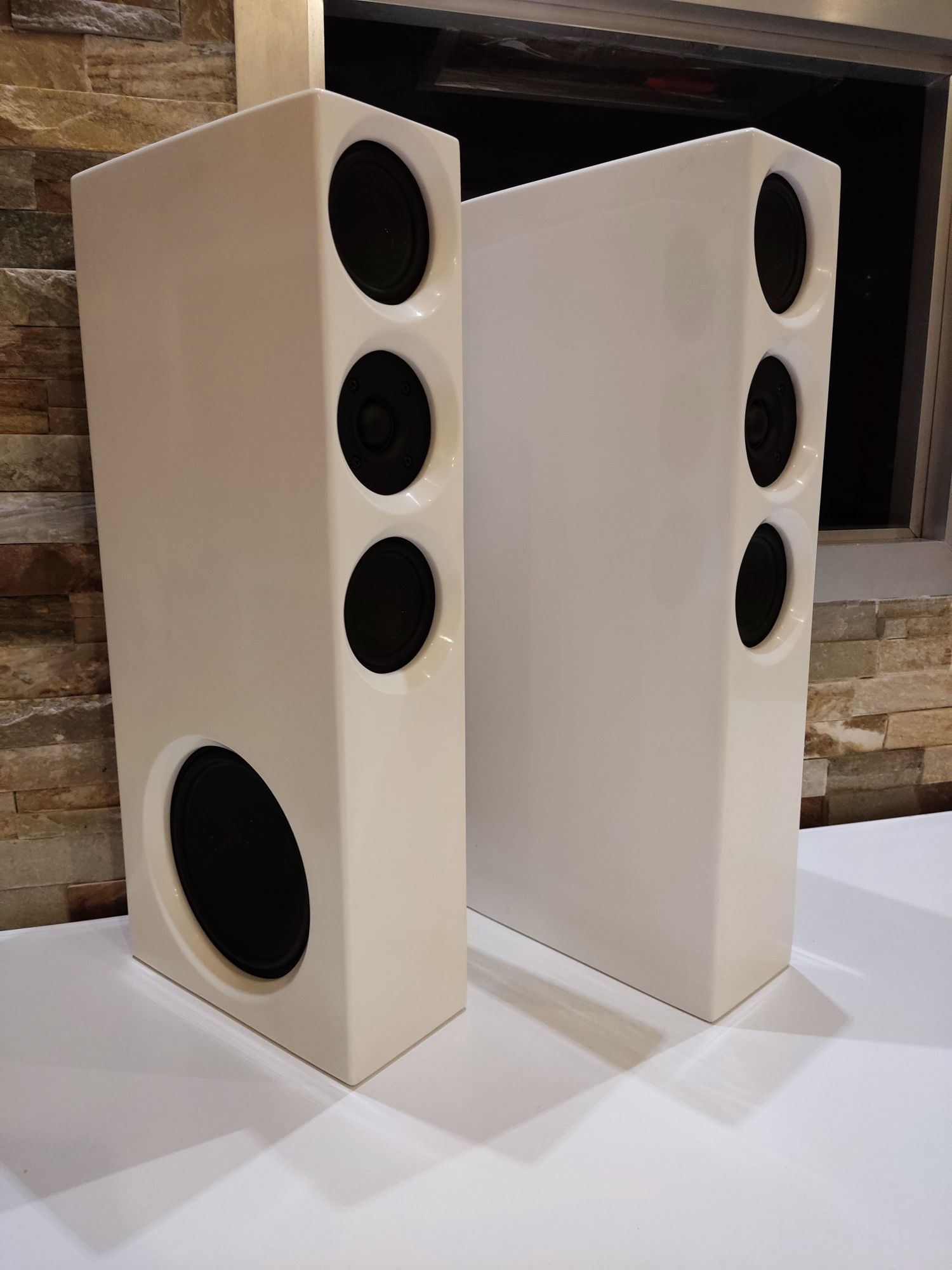 JAMO kolumny biały połysk ( kEF R500 dynaudio ) trójdrożne