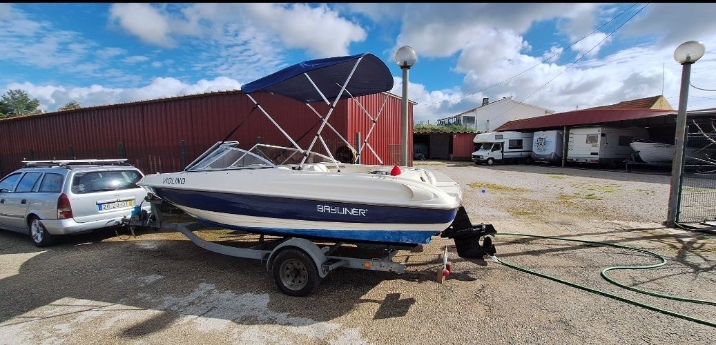 Bayliner Capri 1750 LS de 1999 motor mercury 3.0