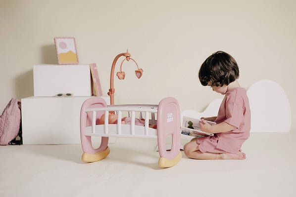 Колиска для ляльки Smoby Бебі Ньорс Терракотова пудра з мобілем 220390