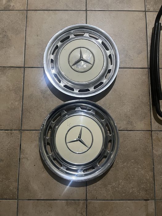 Calotas mercedes antigas