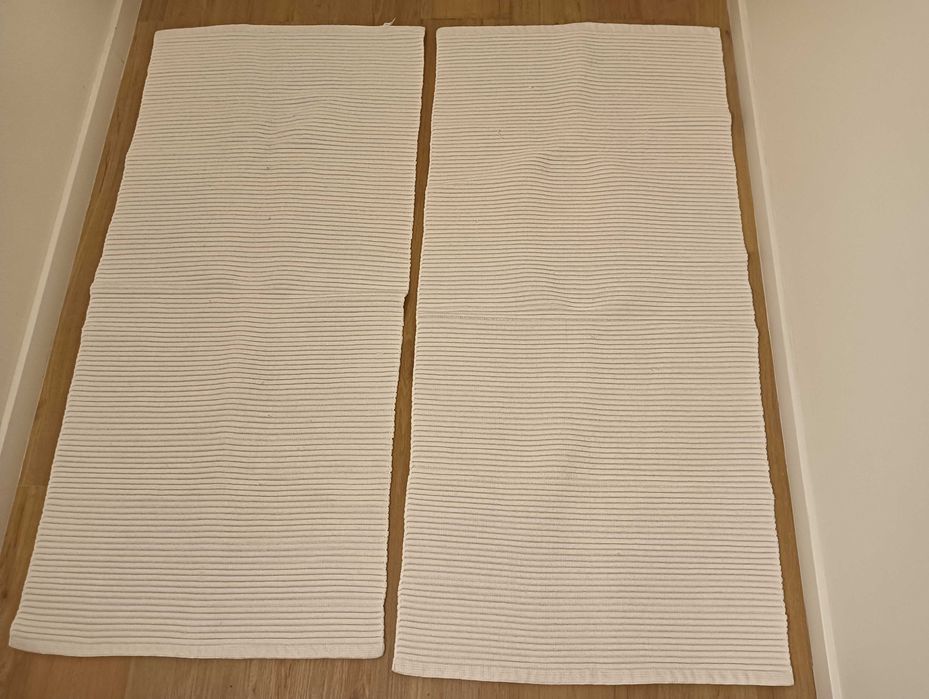 Conjunto de 2 tapetes brancos