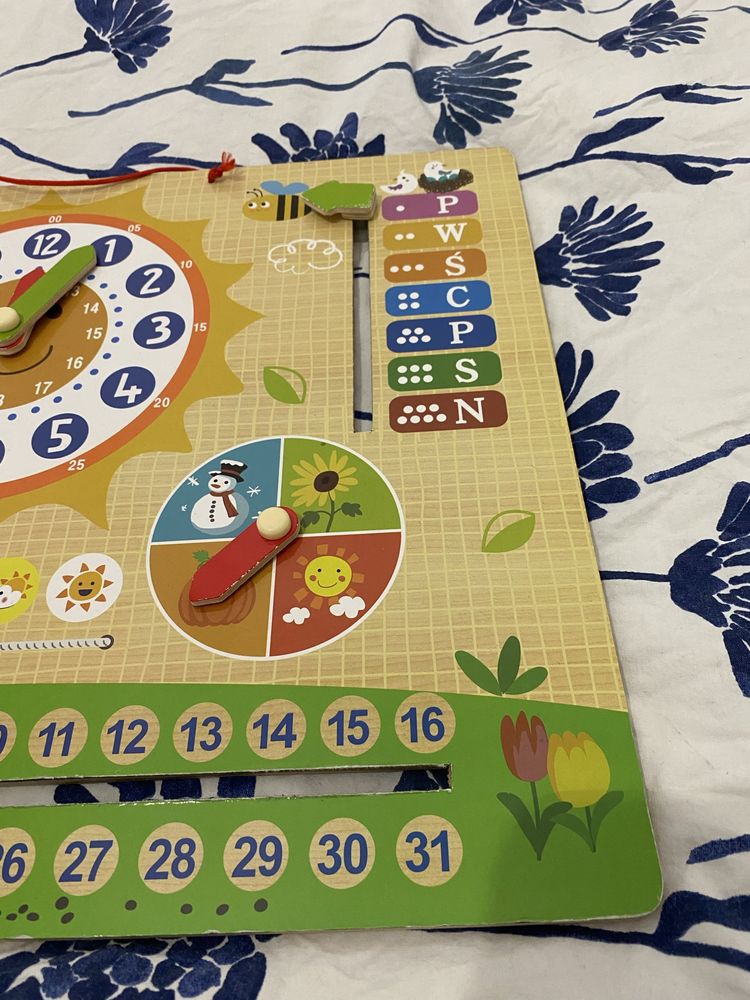 Zegar kalendarz pory roku drewniana tablica magnetyczna playtive