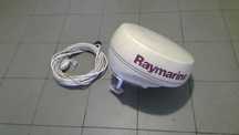 Radar Raymarine używany na jachcie
