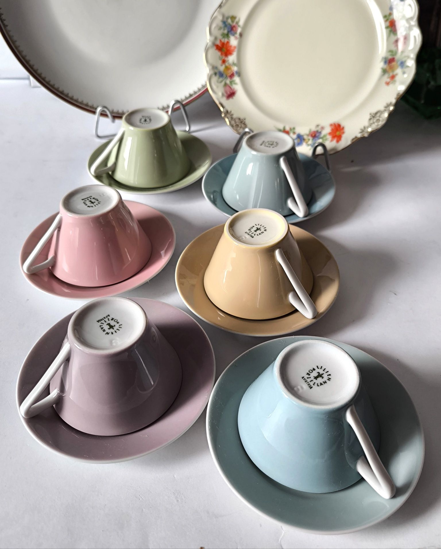 Filiżanki kolorowe 6 sztuk piękna stara porcelana