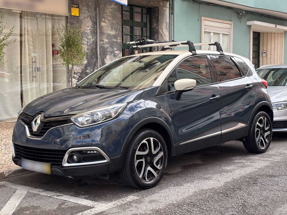Renault Captur Exclusive ENERGY TCe 90 S&S Azul Marine e Branco Marfim