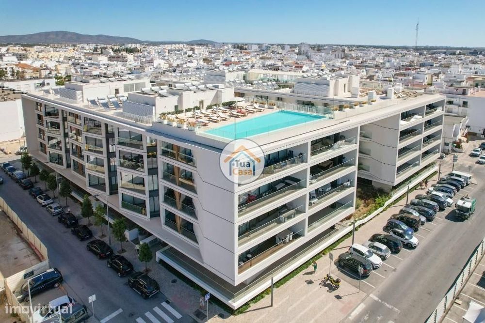 Apartamento T4 de Luxo com Piscinas no Rooftop