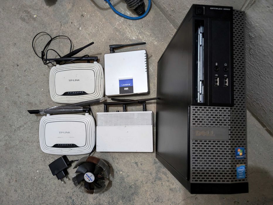 корпус +роутера  4шт + охлаждение