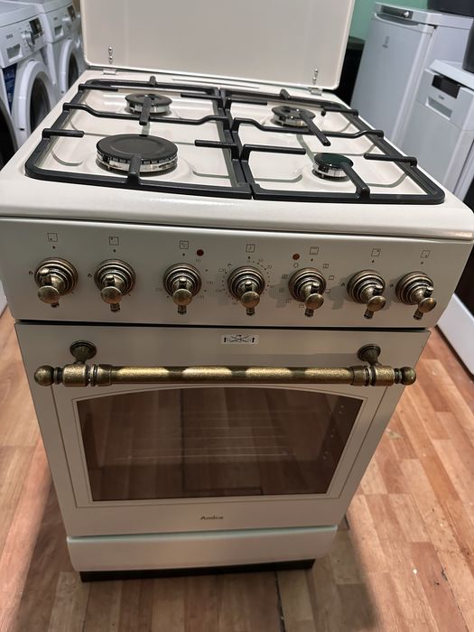 газова плита Amica-ретро