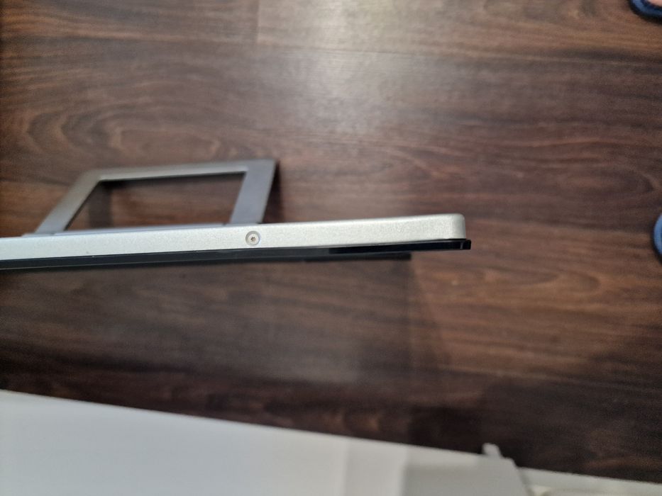 Монітор HP x2401