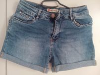 Nowe spodenki jeansowe