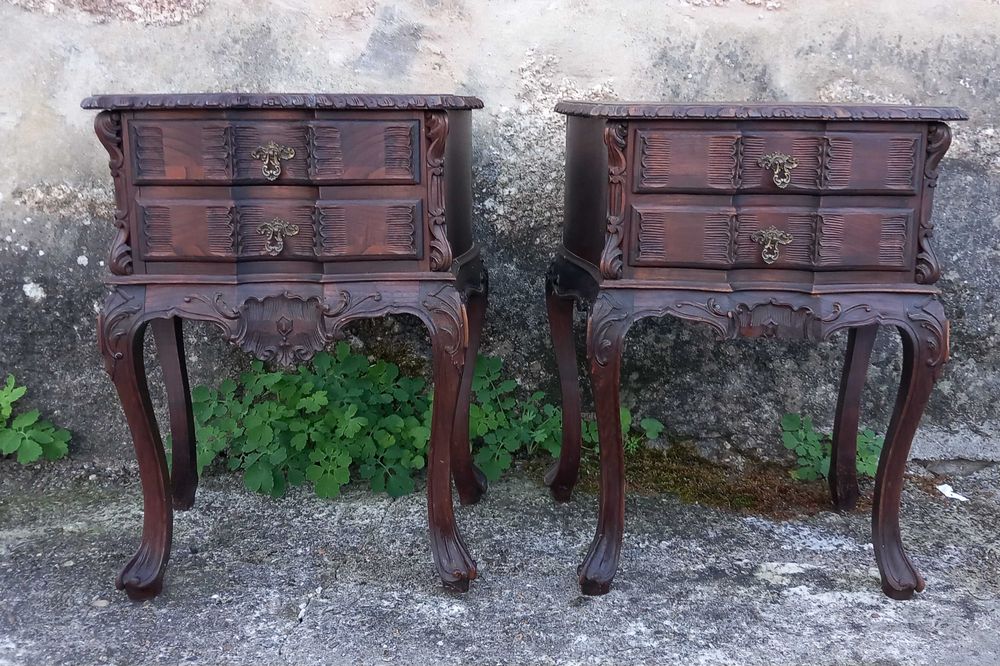 Mesinhas de cabeceira estilo D. João V