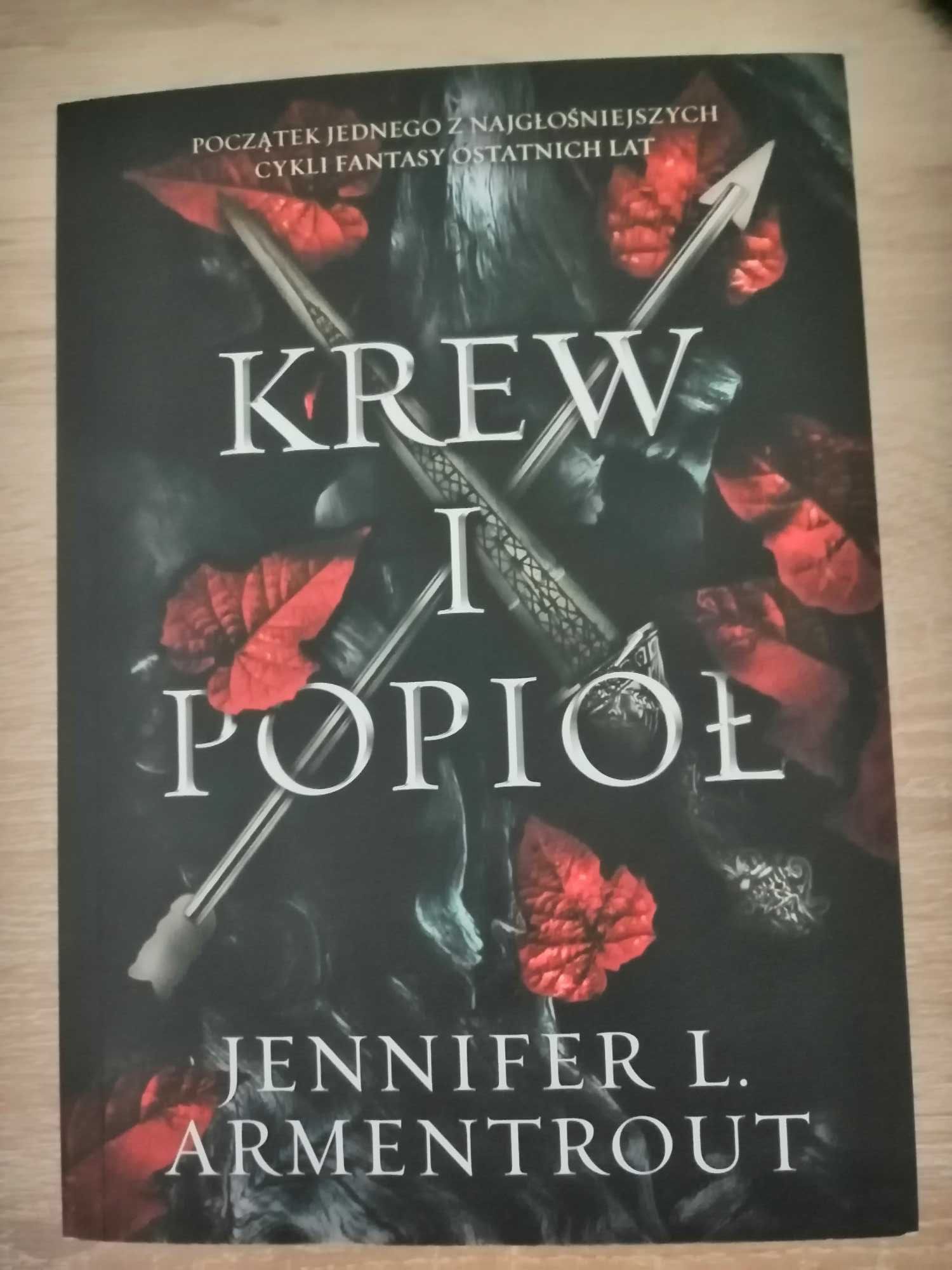 Książka Krew i Popiół Jennifer Armentrout