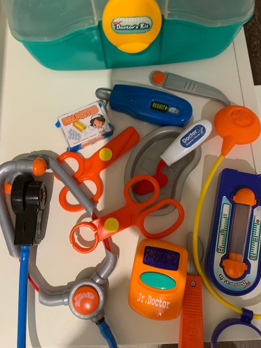 Набір лікаря для гри Doctors Kit 30564 Keenway Доктор