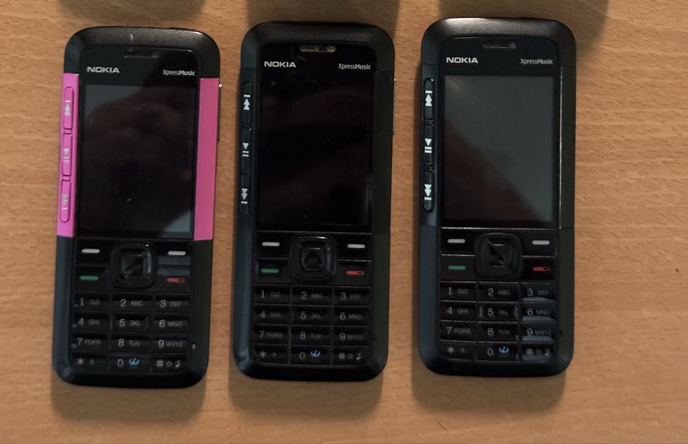 Vintage Mobile Phone Set (6 Units) – For Use or Collection64309591585539120