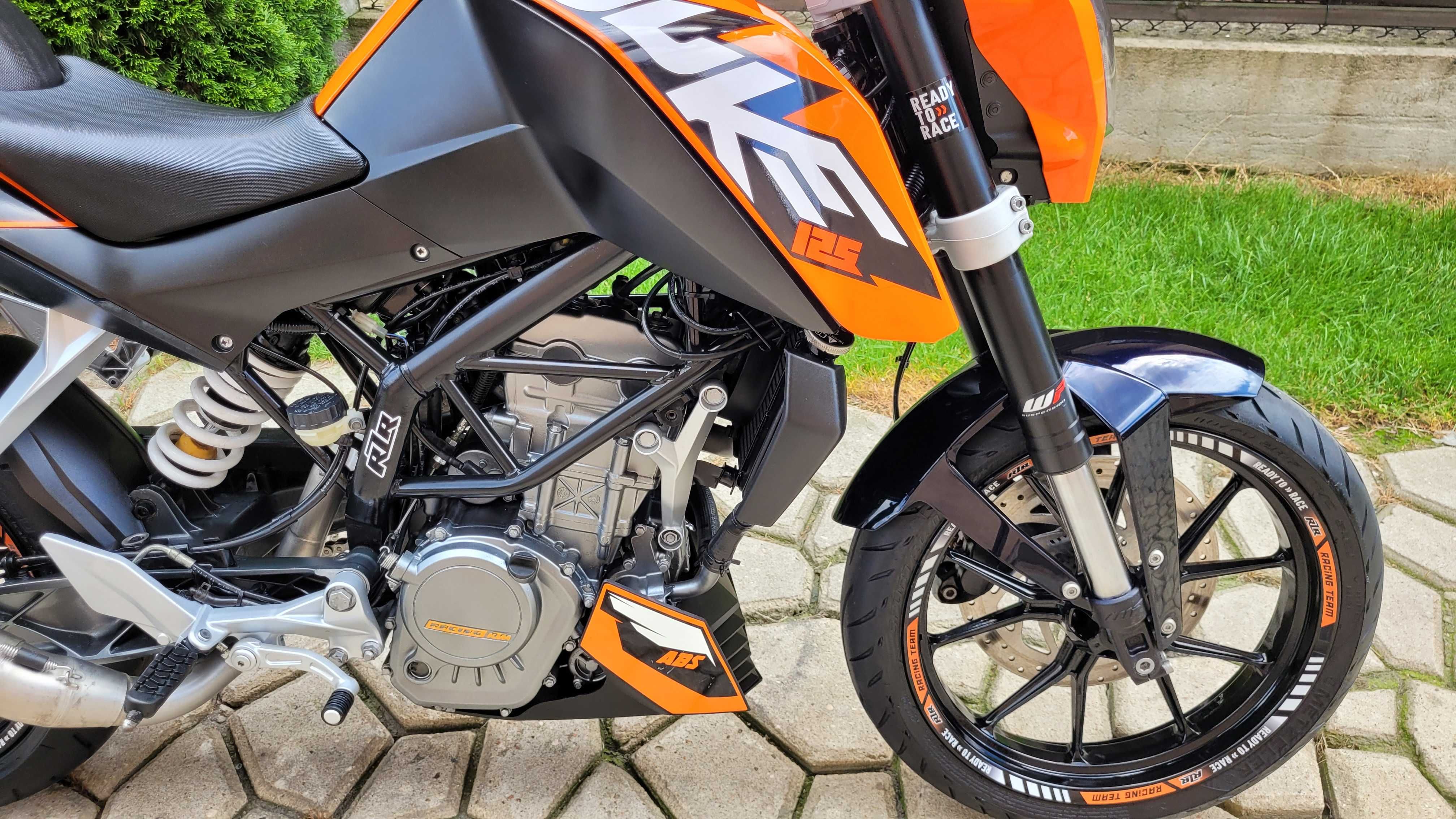 KTM 125 DUKE  z Niemiec ABS ,  Acrapović , WP,  Serwisowany