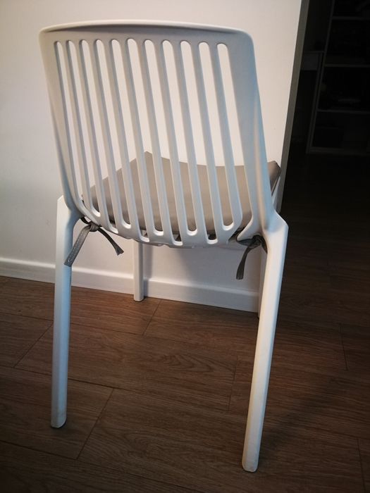 Cadeira pvc branca