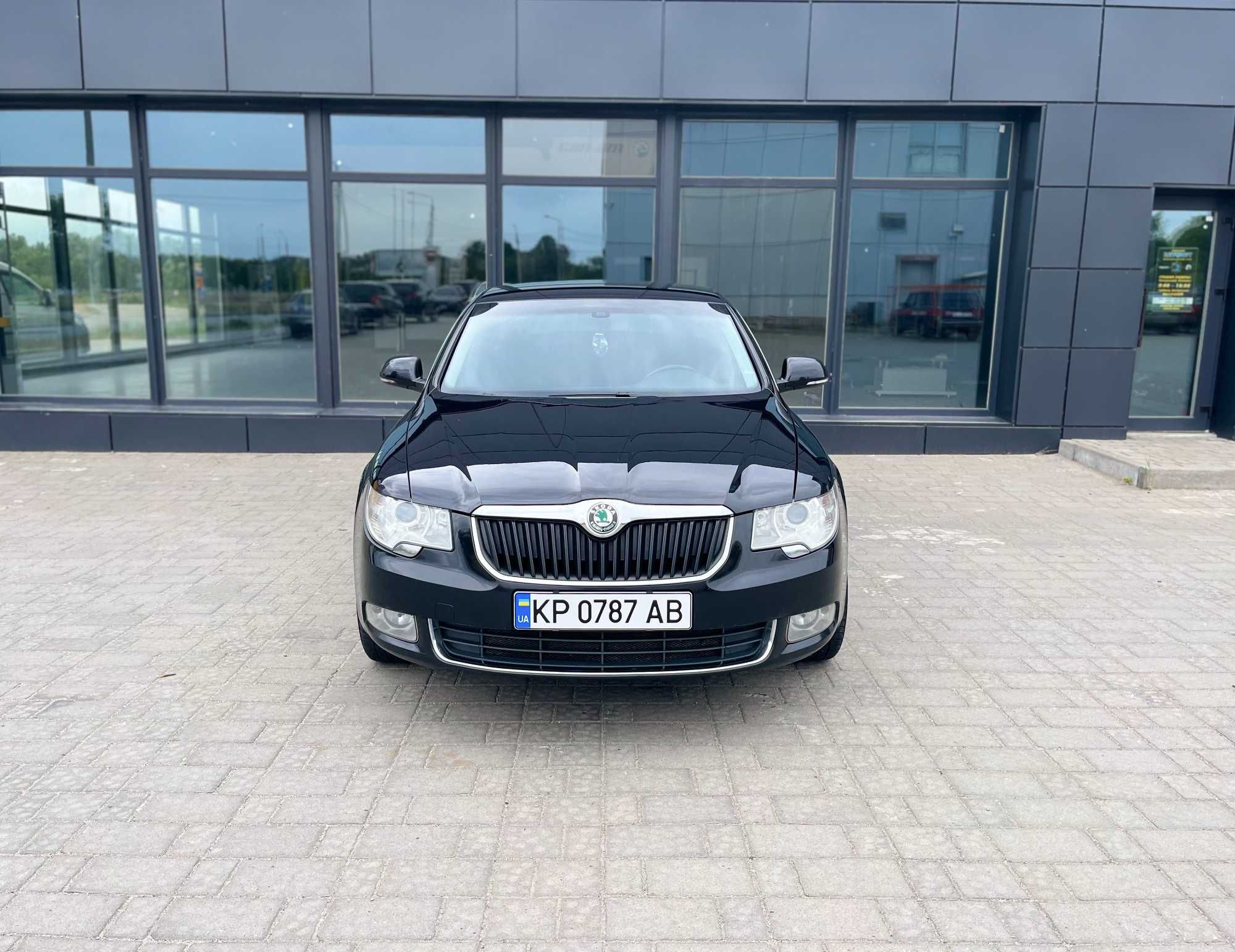 Skoda Superb Oficial