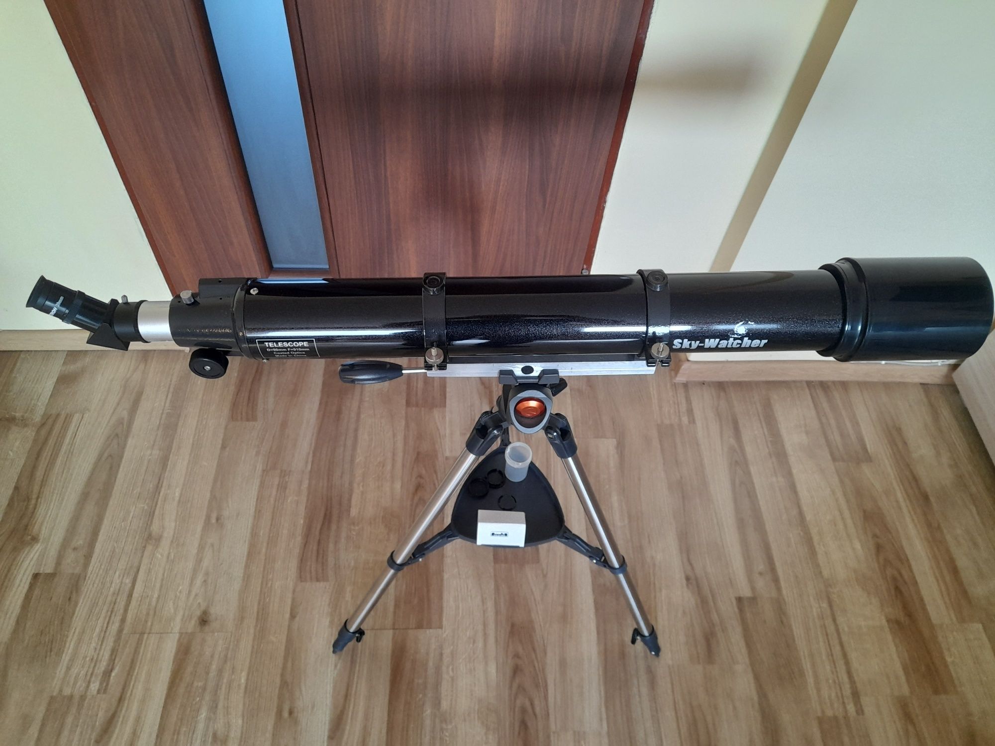 Teleskop astronomiczny Sky watcher 909 czyli 90/910 , zestaw.