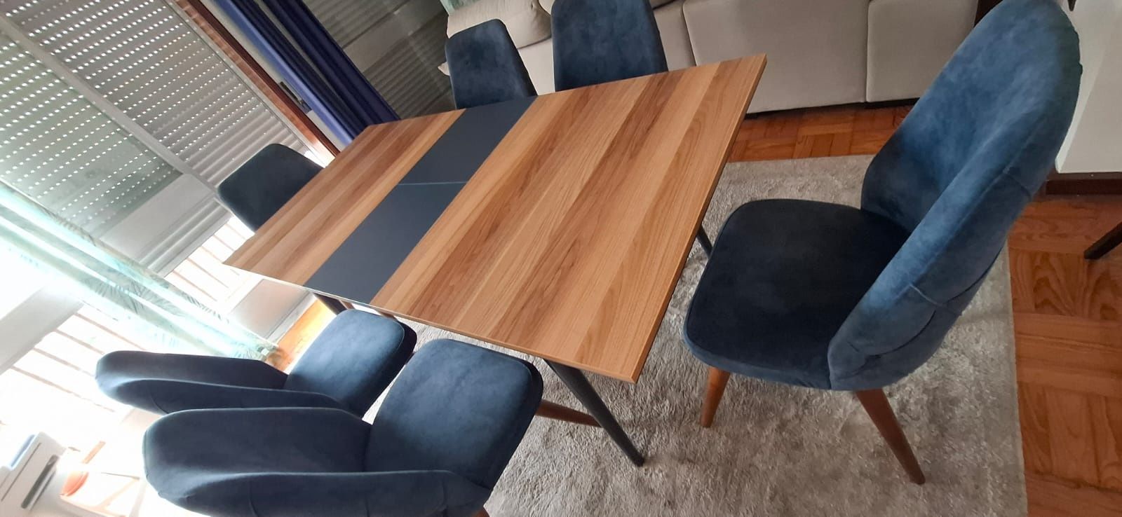 Em venda Mesa extensível com 6 Cadeiras