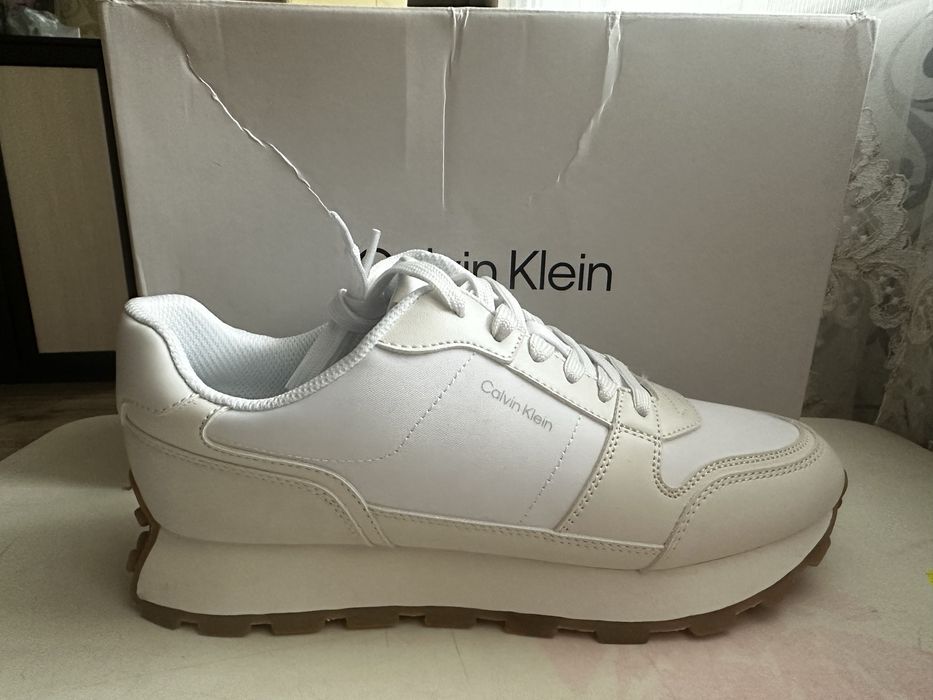 ОРИГІНАЛ! Кросівки Calvin Klein . Кевін Кляйн шкіряні кросівки