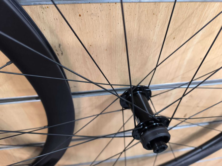 Par rodas Novatec carbono disc